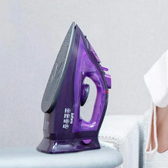 Powerful cordless steam iron