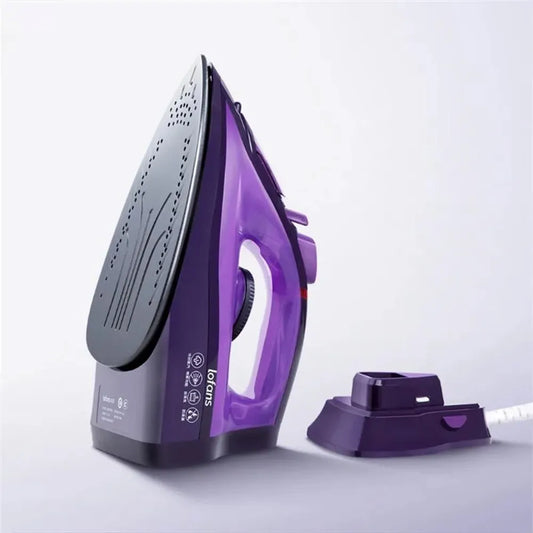 Powerful cordless steam iron