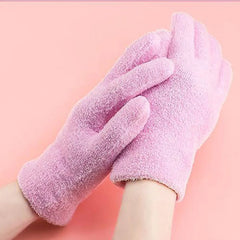 Moisturizing gloves to moisturize the hand